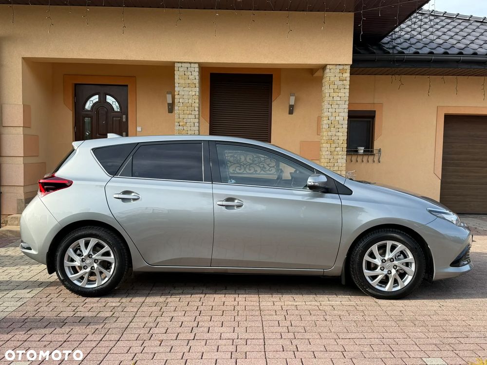 Toyota Auris 1.6 Valvematic Multidrive S Executive - 7