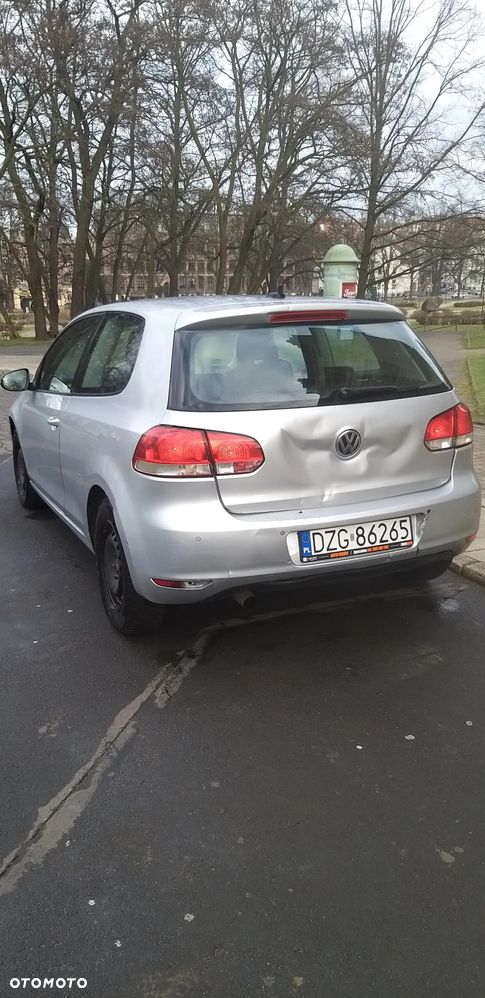 Volkswagen Golf 1.6 TDI DPF Highline - 4