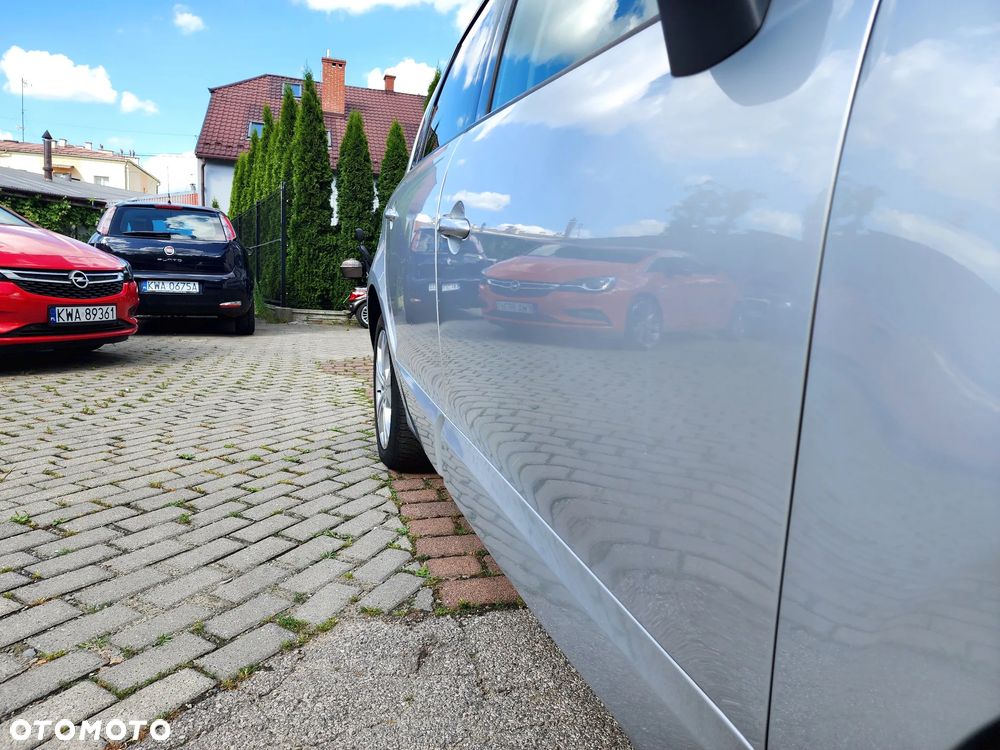 Renault Scenic 1.6 16V 110 Dynamique - 13