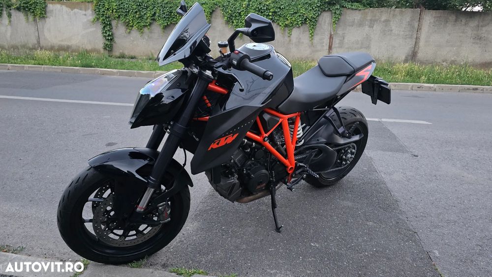 KTM 1290 Super Duke R - 6
