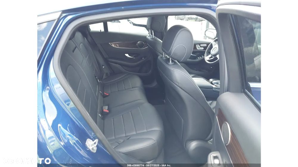 Mercedes-Benz GLC 300 Coupe 4Matic 9G-TRONIC - 12