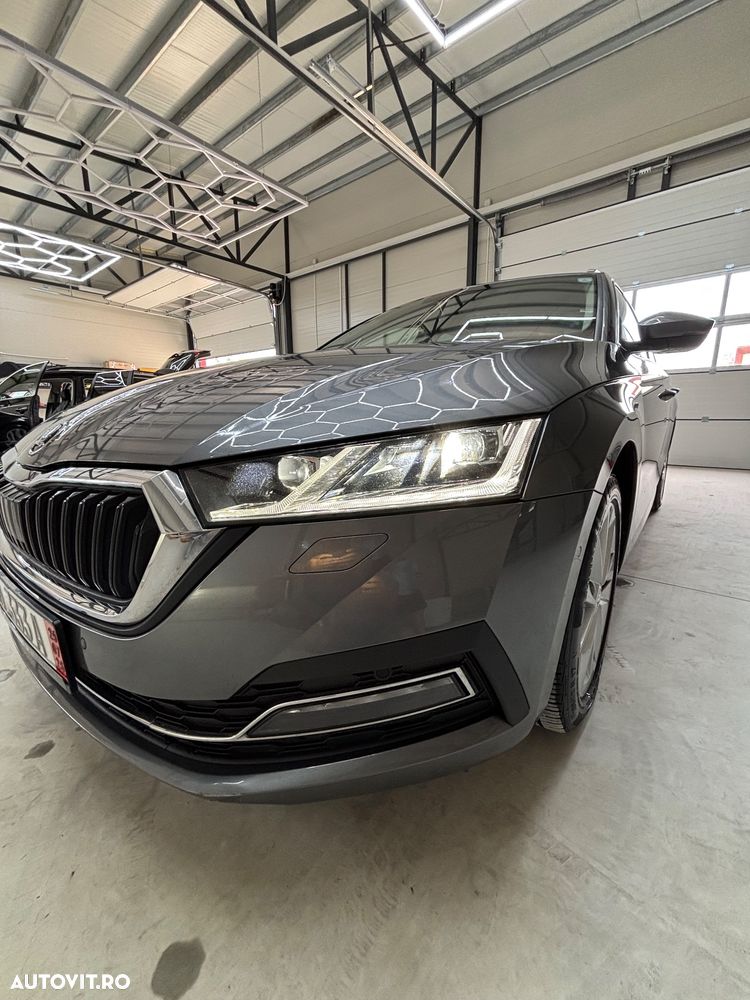 Skoda Octavia 2.0 TDI DSG Ambition - 13