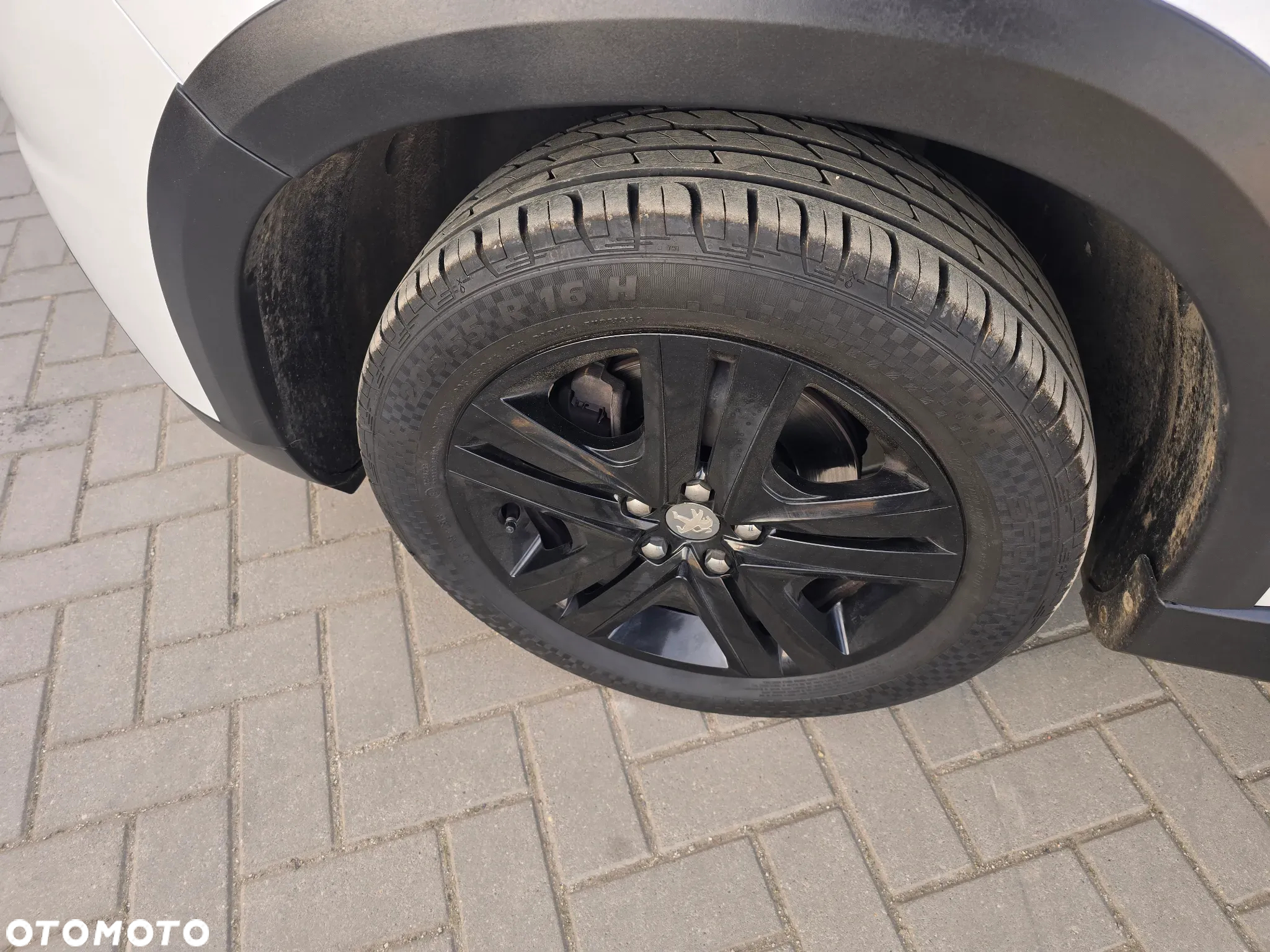 Peugeot 2008 - 18