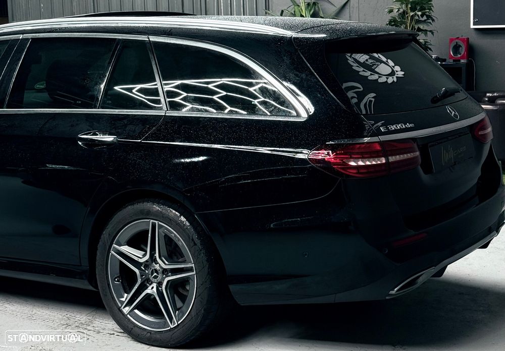 Mercedes-Benz E 300 de 4Matic 9G-TRONIC AMG Line - 20