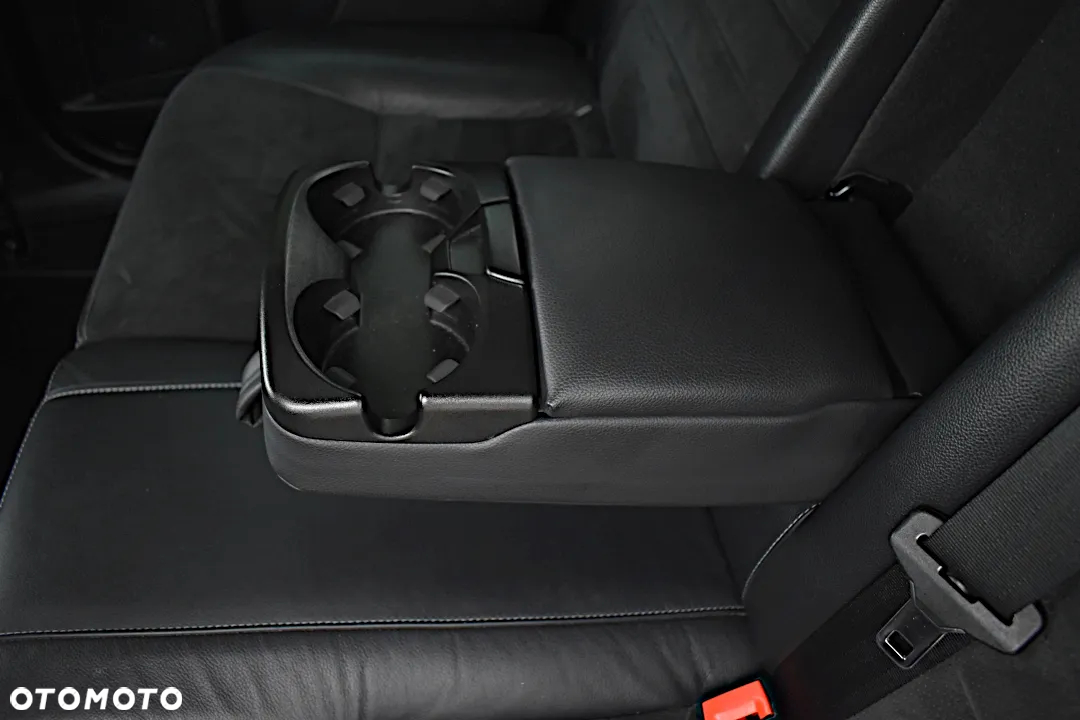 Ford Mondeo 2.0 TDCi Titanium - 27