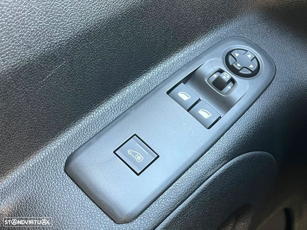 Peugeot Partner XL 1.5 BlueHDi 130cv EAT8 (caixa automática) - 10