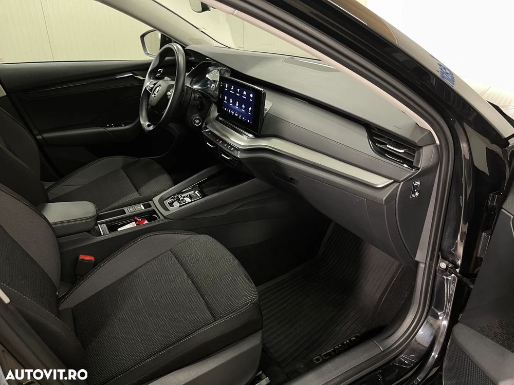 Skoda Octavia 2.0 TDI DSG Ambition - 10