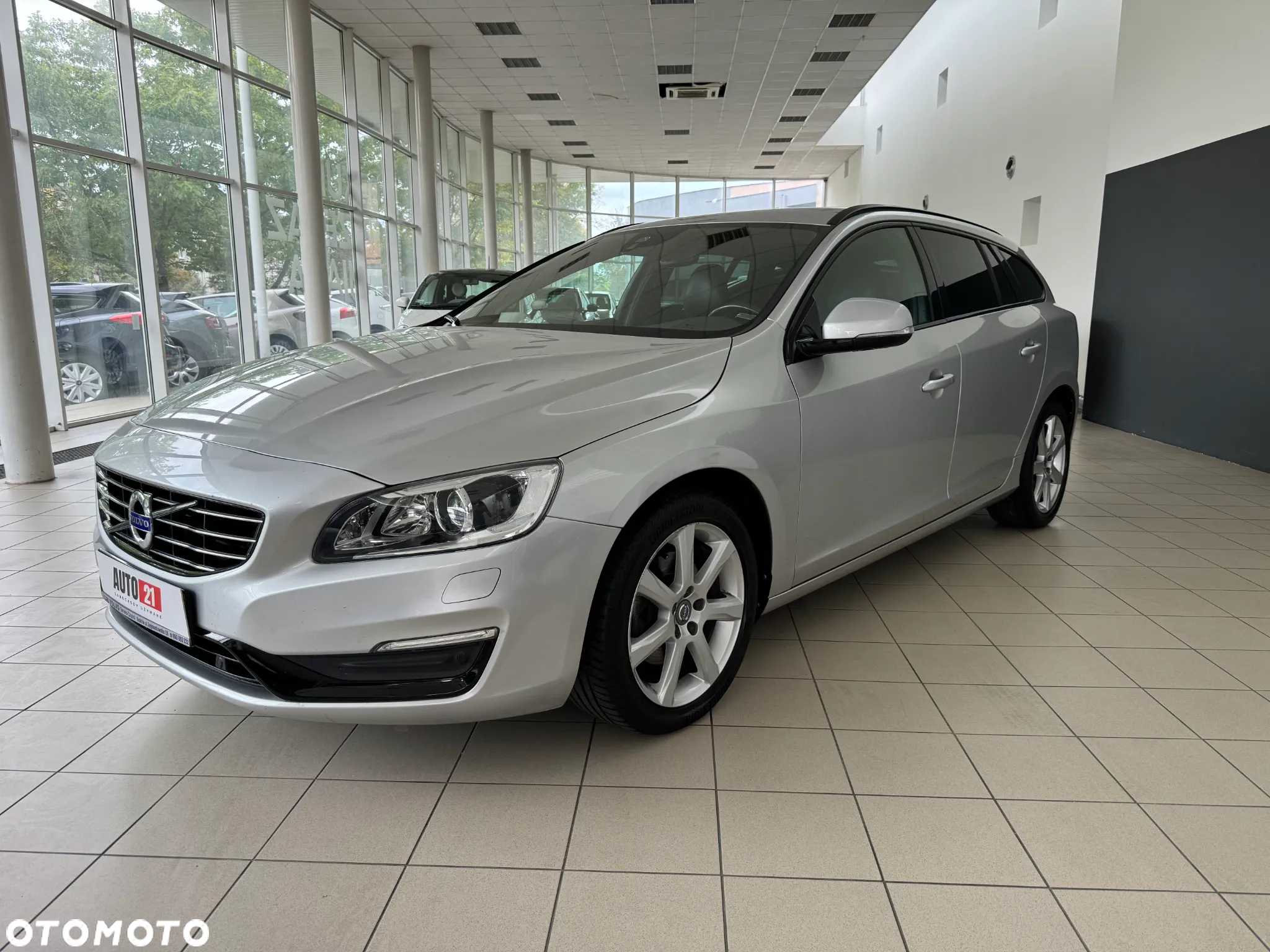 Volvo V60 D3 Geartronic Kinetic - 3