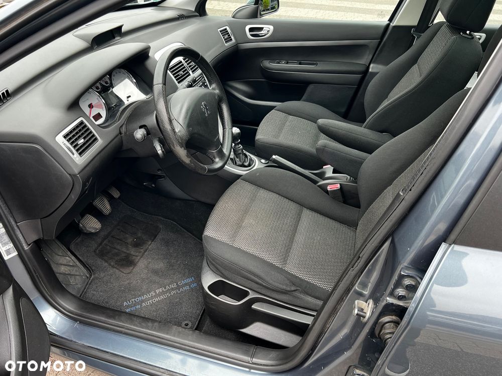 Peugeot 307 HDi 135 Premium - 9