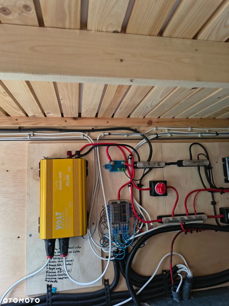 Mercedes-Benz Sprinter - 16