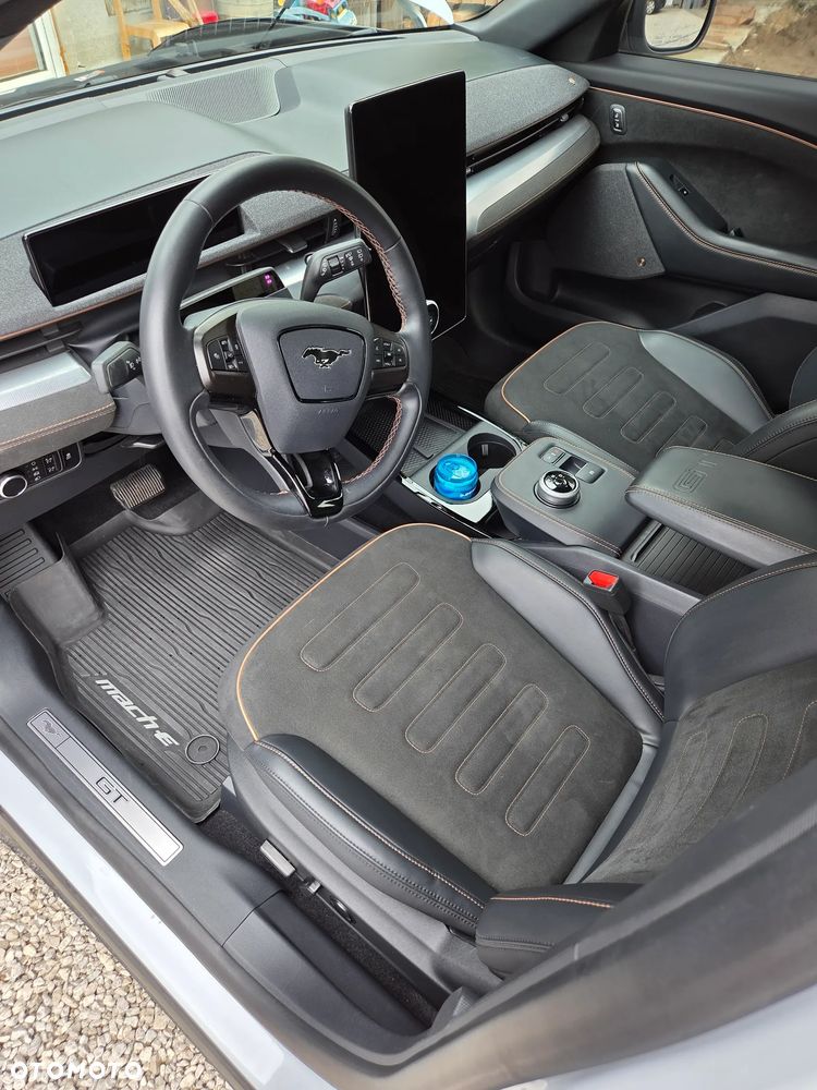 Ford Mustang Mach-E 91 kWh AWD GT - 11
