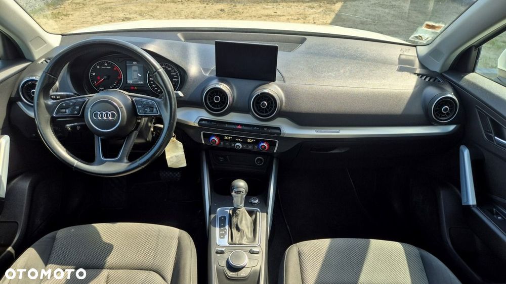 Audi Q2 30 TDI S tronic design - 12