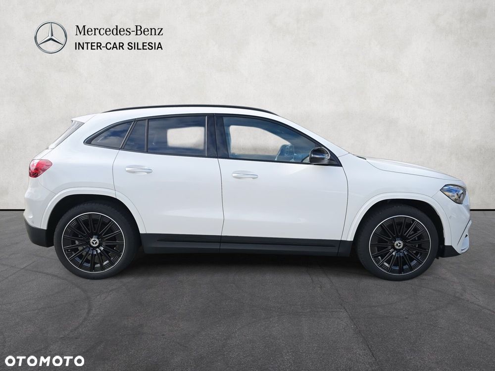 Mercedes-Benz GLA - 4