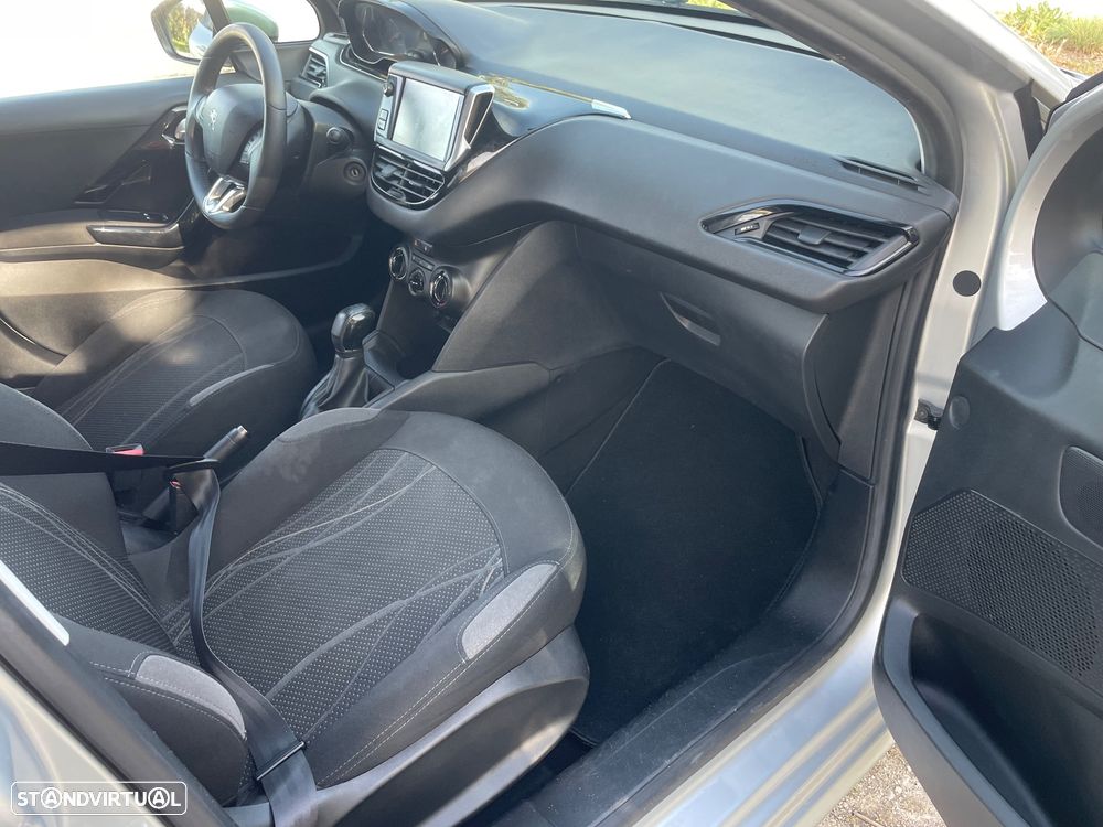 Peugeot 208 1.2 VTi Active - 22