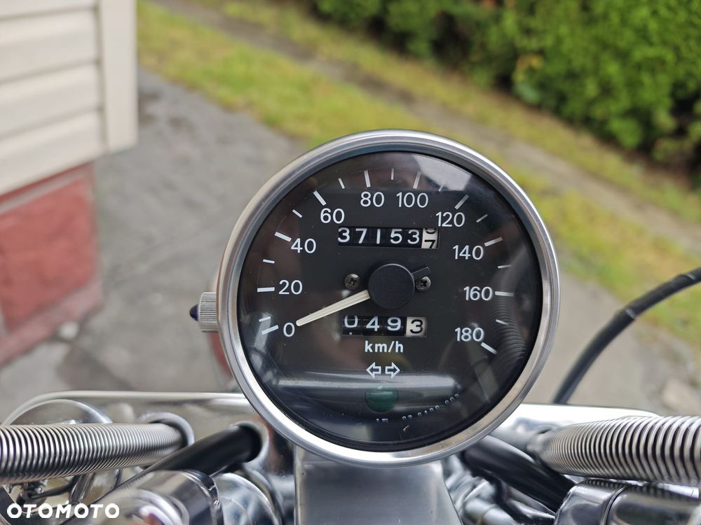 Suzuki Intruder - 5