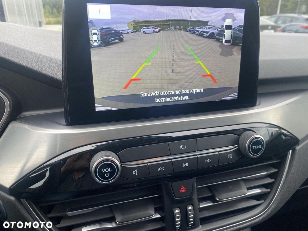 Ford Kuga - 27