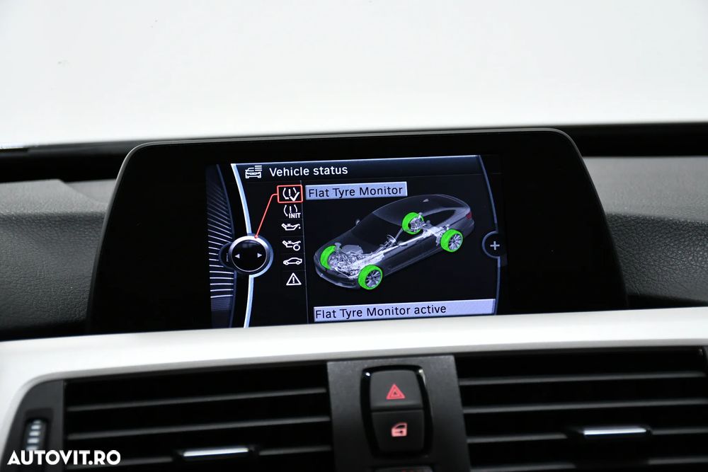BMW Seria 3 318d Aut. - 23