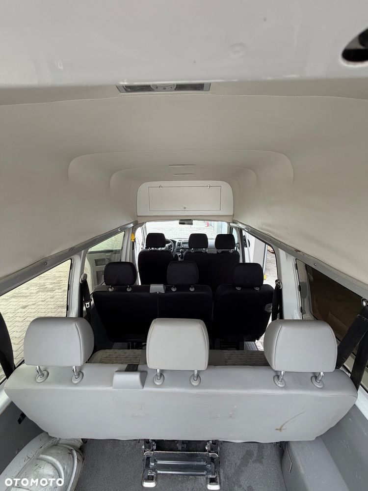 Volkswagen Transporter L2H2 - 20