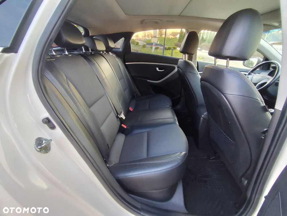 Hyundai i30 1.6 Fifa World Cup Edition - 12