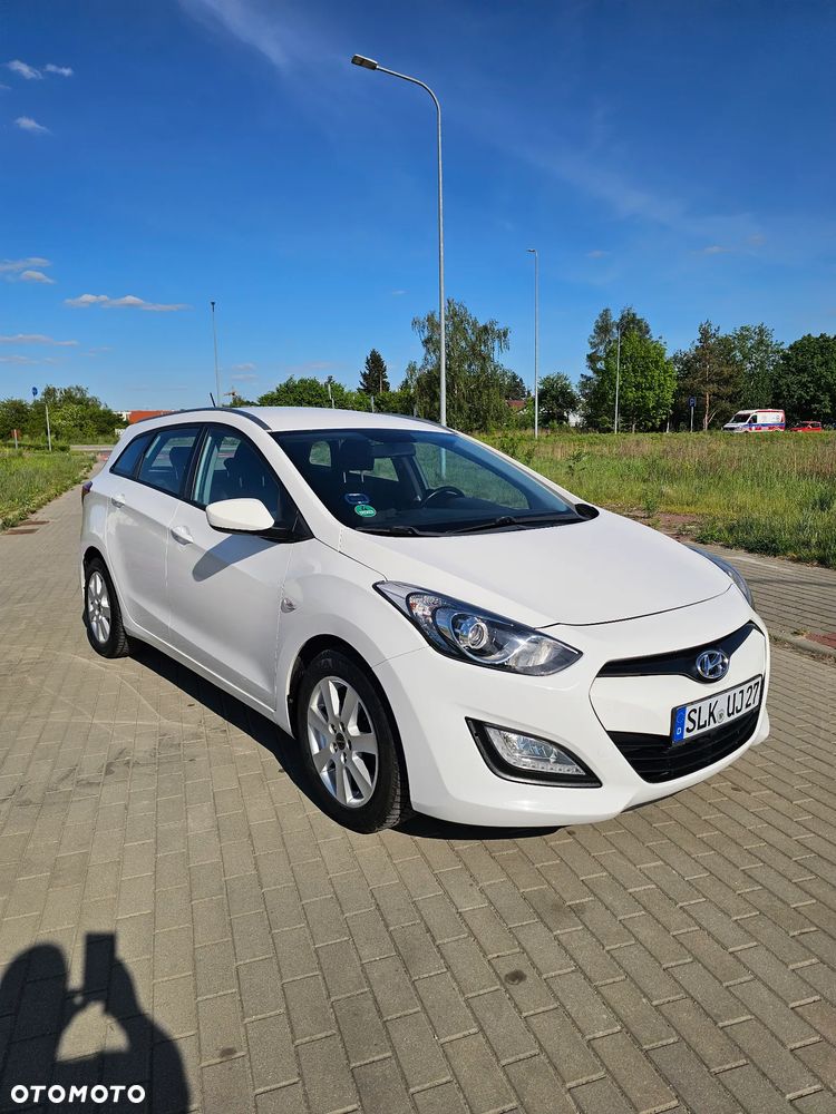 Hyundai i30 i30cw 1.4 Advantage - 11