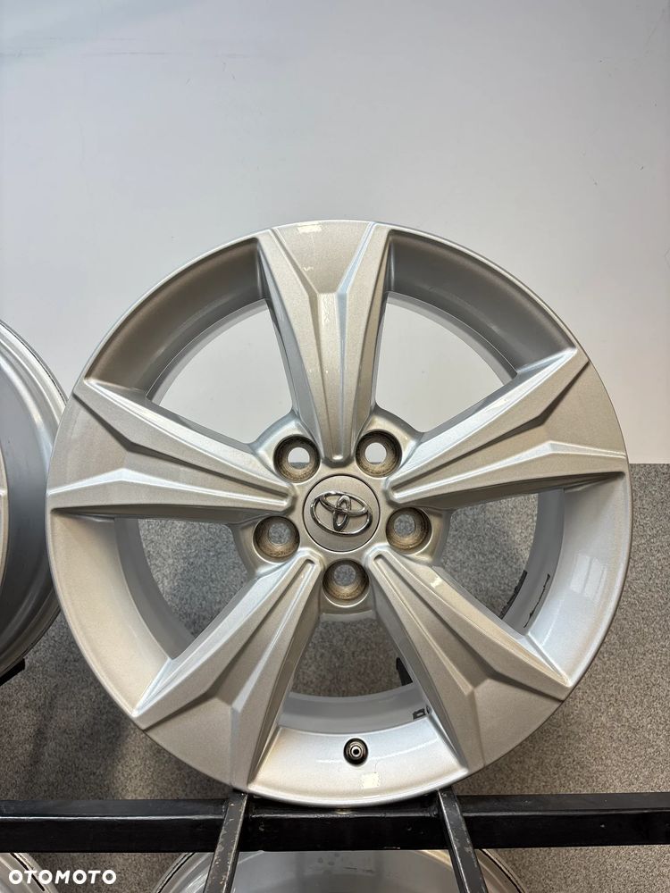 4 Felgi Alu. Toyota Yaris Cross, Chr 17" - 5