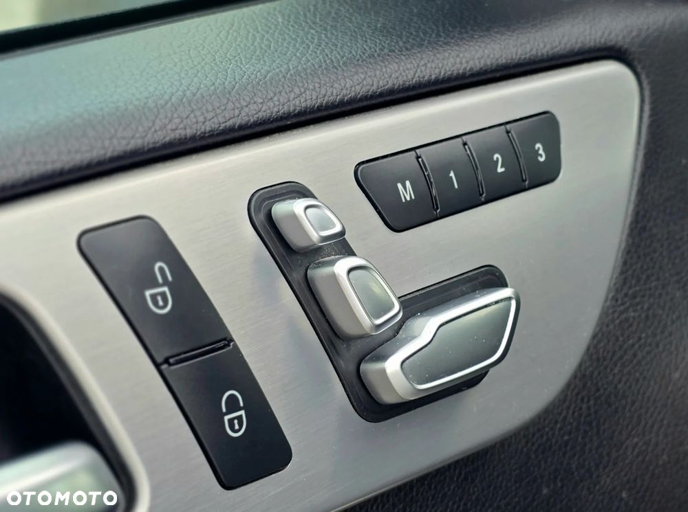 Mercedes-Benz GLE 500 4-Matic 9G-TRONIC - 31