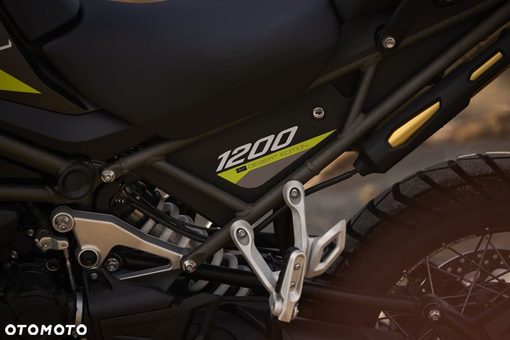 Triumph Tiger - 8