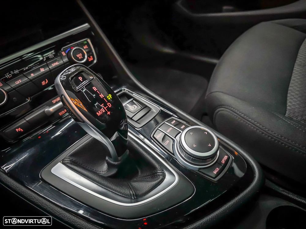 BMW 216 Gran Tourer d Aut. Advantage - 37