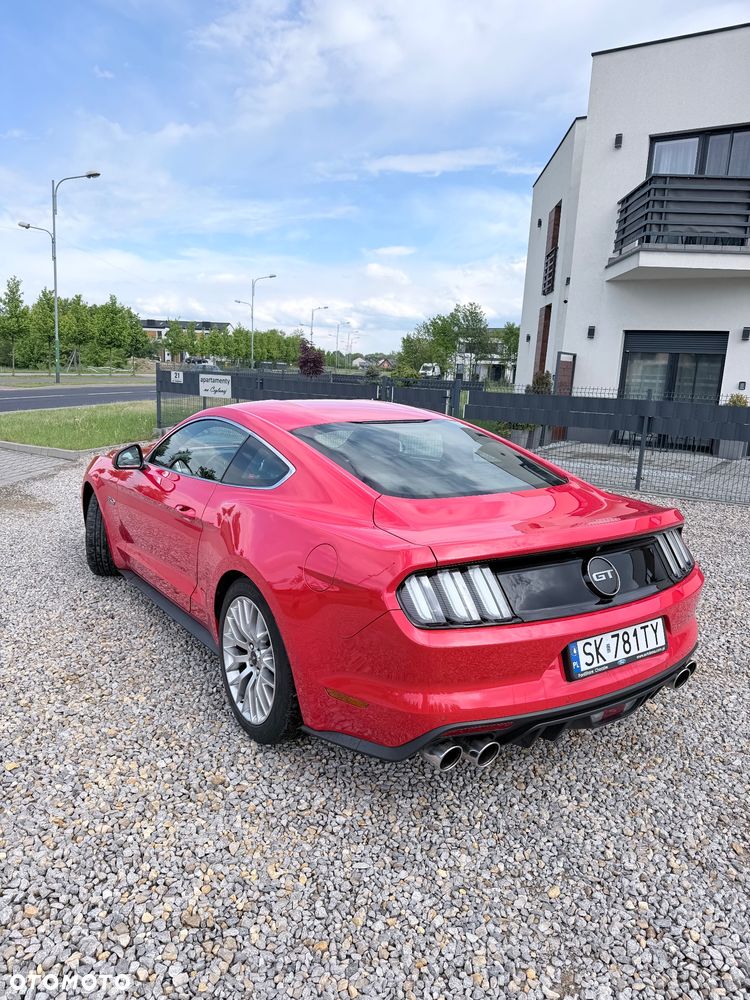 Ford Mustang - 6