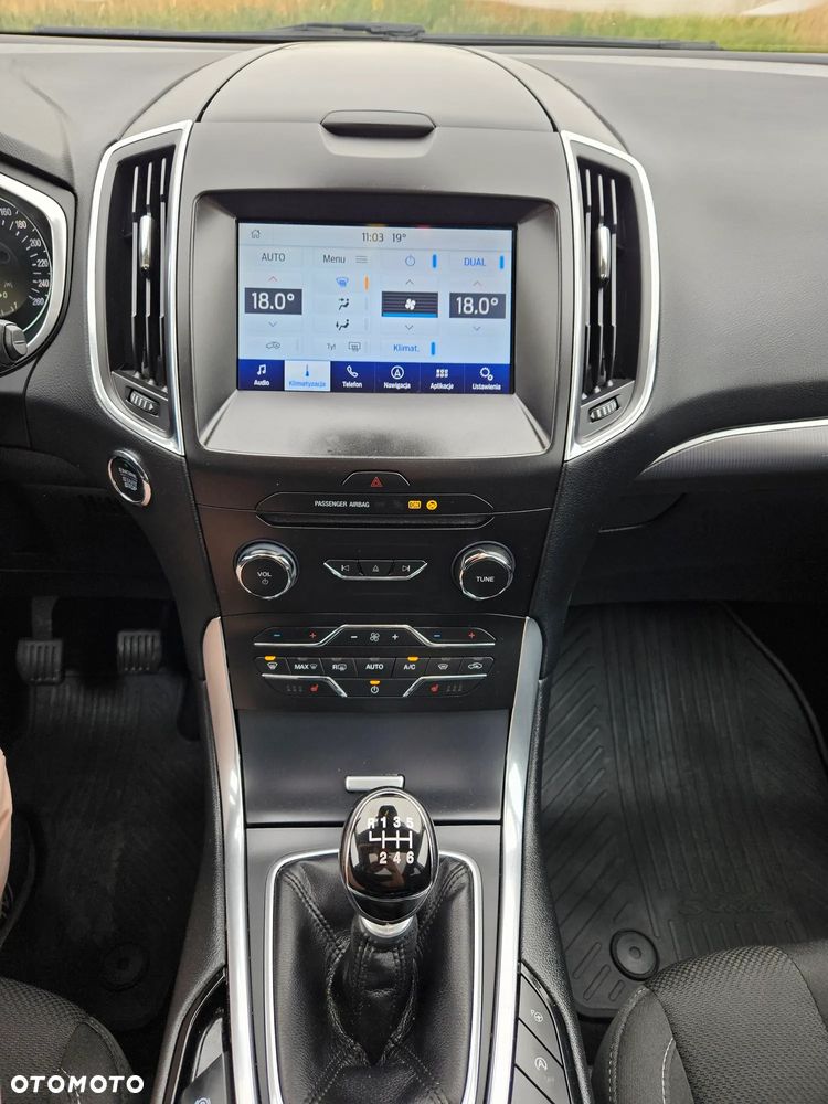 Ford S-Max 1.5 EcoBoost Titanium - 26