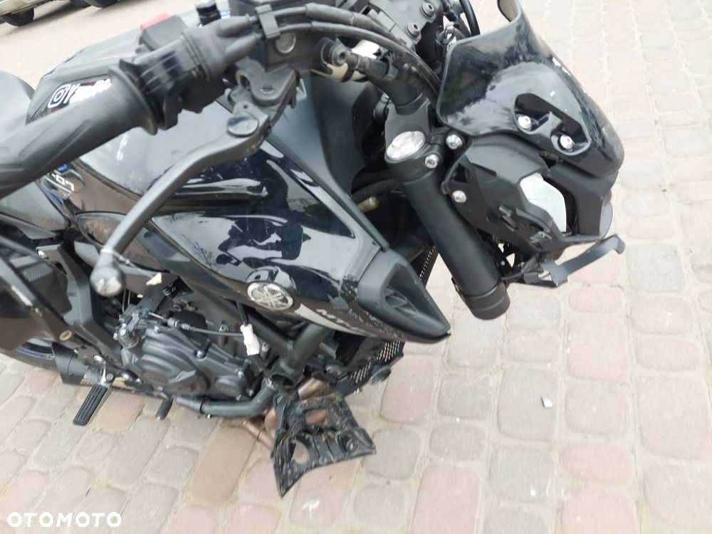 Yamaha MT - 17