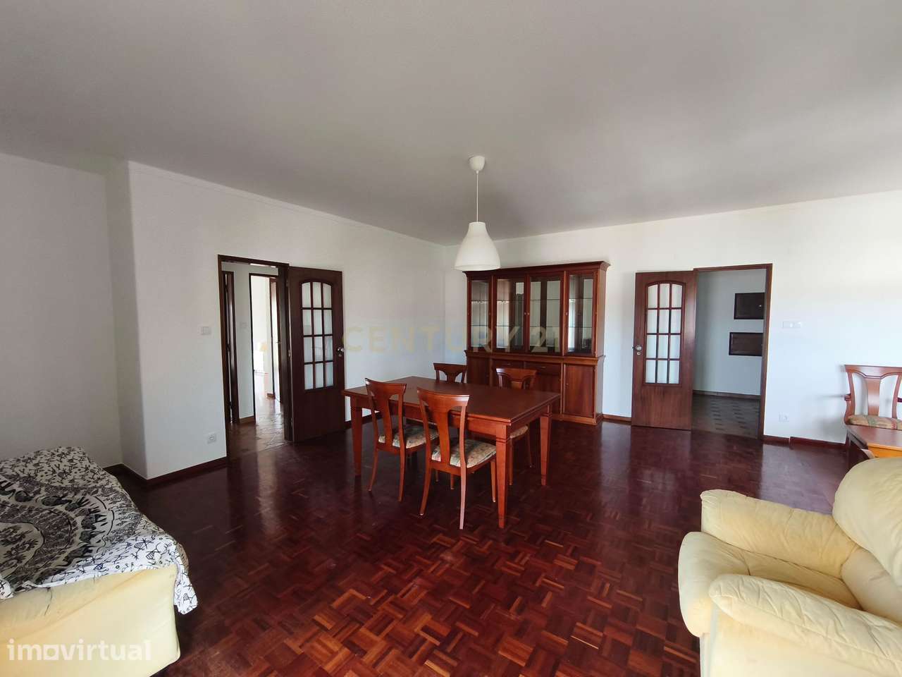 Excelente T2 para arrendamento no Centro da Lourinhã – Em Frente ao Te - Grande imagem: 4/12