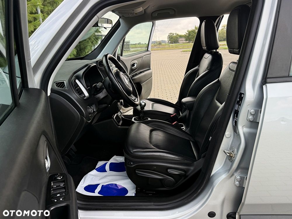 Jeep Renegade 1.4 MultiAir Limited - 26
