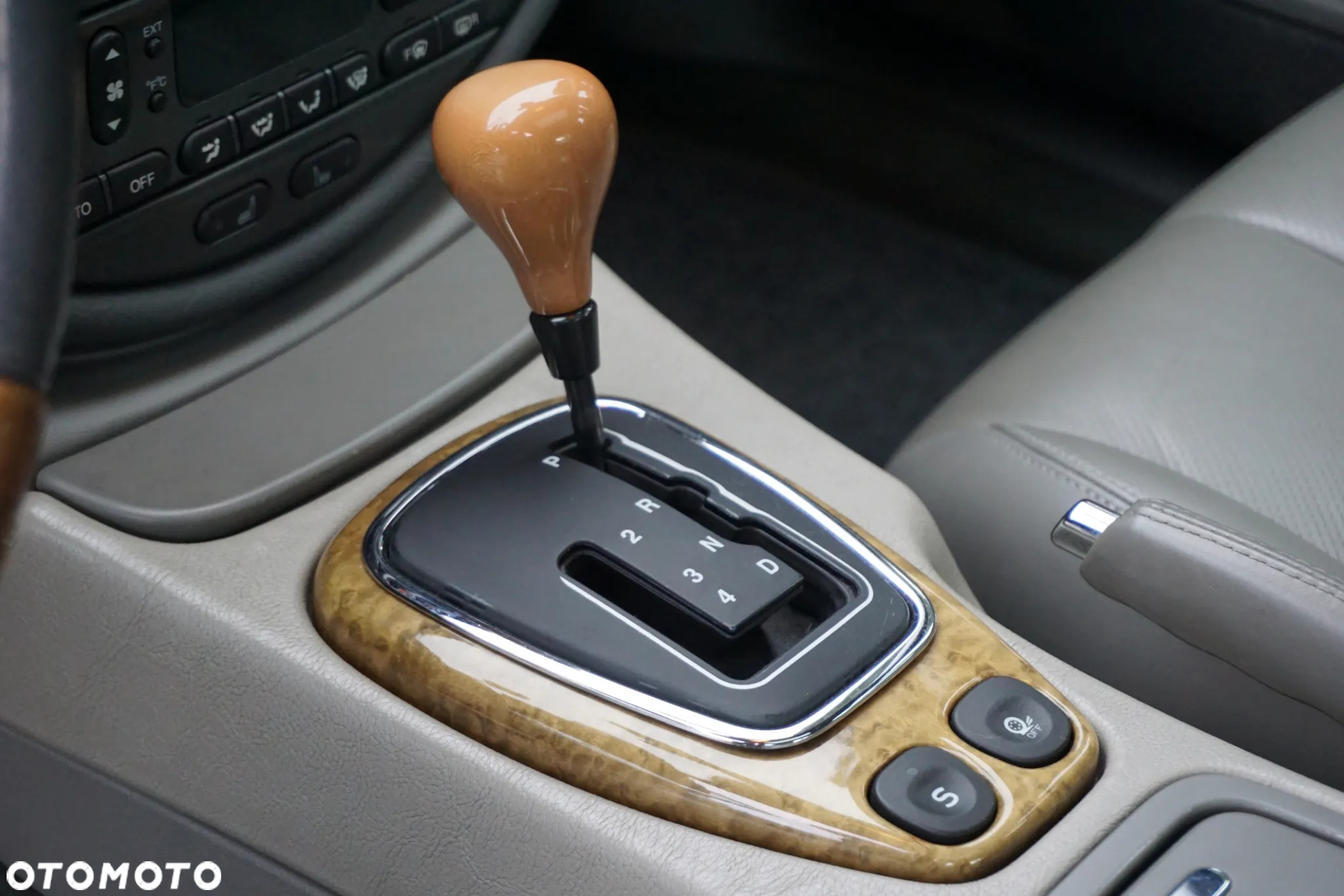 Jaguar S-Type 4.0 V8 - 21