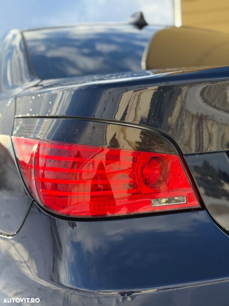 BMW Seria 5 520i Aut. Edition Exclusive - 12