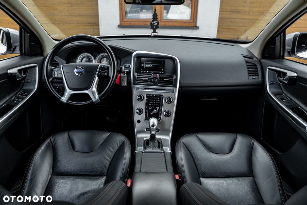 Volvo XC 60 D4 AWD Summum - 8