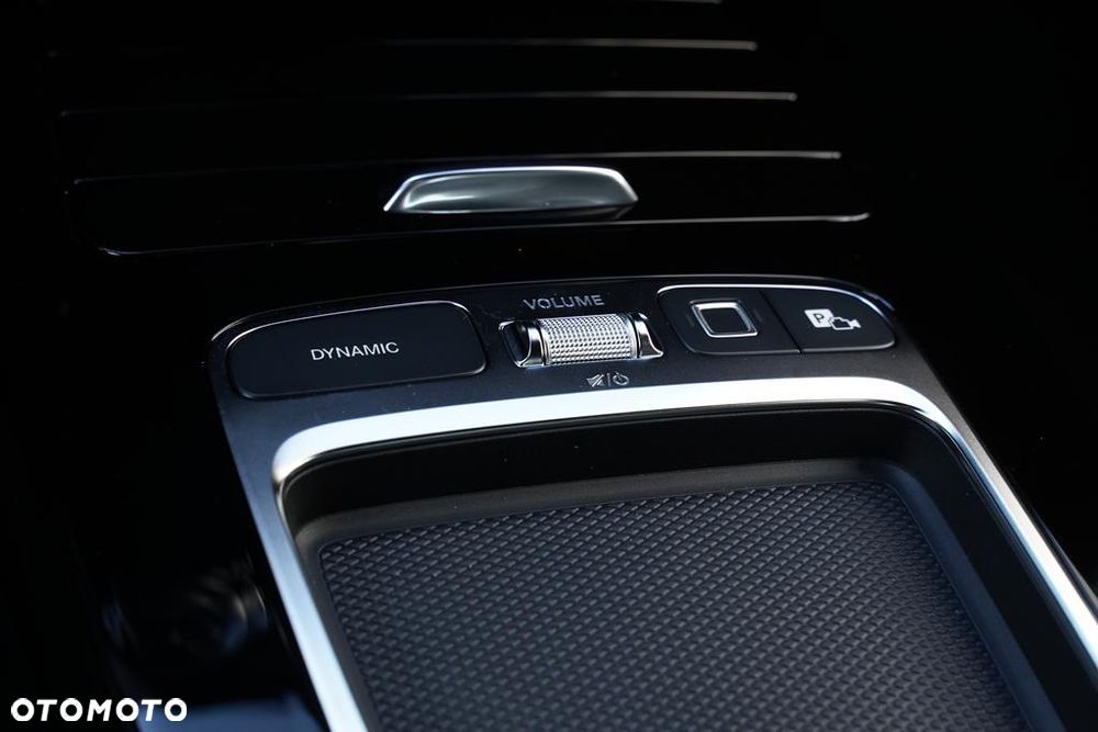 Mercedes-Benz CLA - 20
