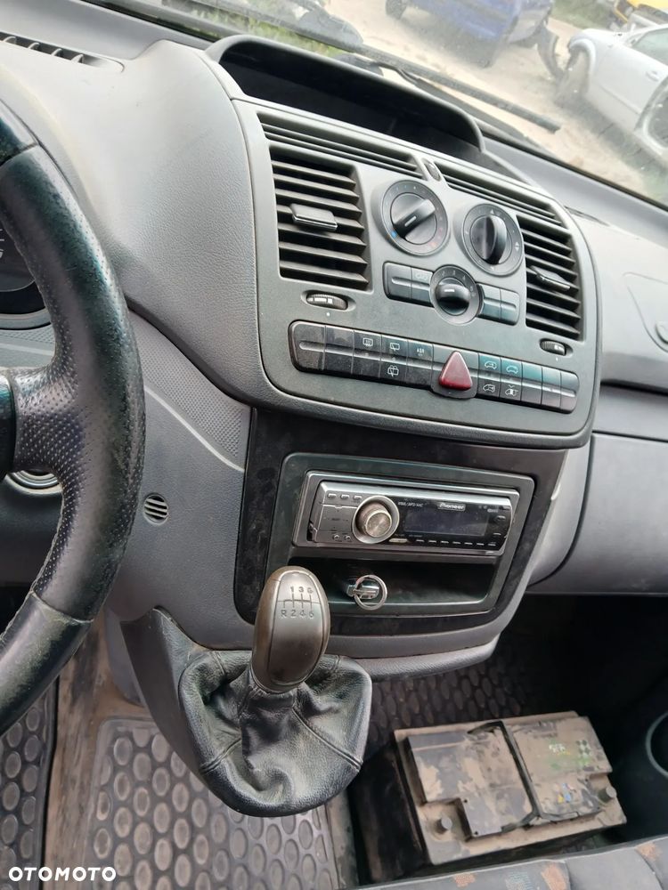 MERCEDES BENZ W639 VITO 04R 3586 fotel fotele kanapa deska kokpit podsufitka boczek boczki - 5