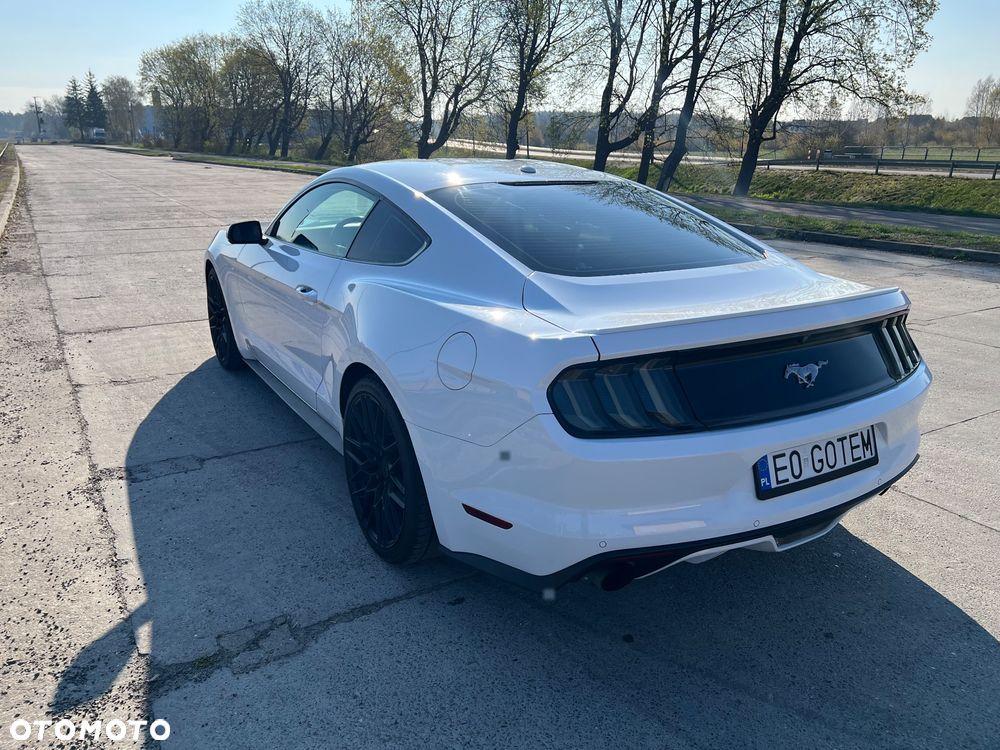 Ford Mustang 2.3 EcoBoost - 19
