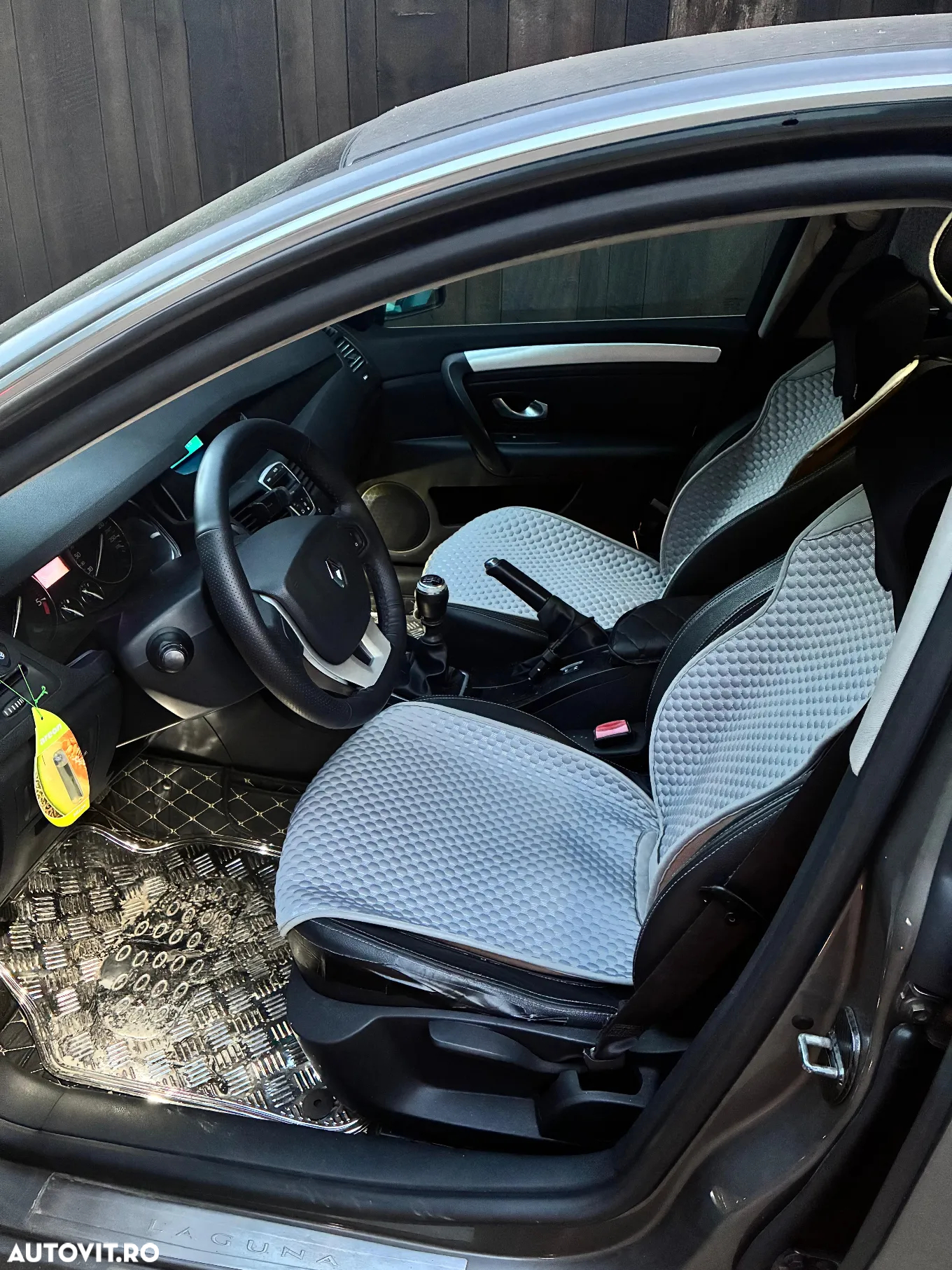 Renault Laguna - 3