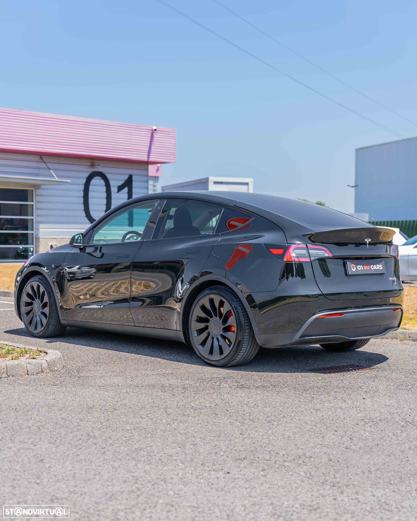 Tesla Model Y Performance Dual Motor AWD - 3