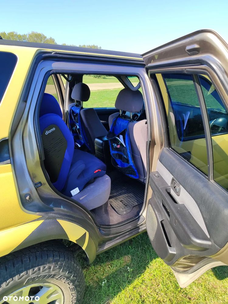 Nissan Pathfinder 3.5 V6 - 11