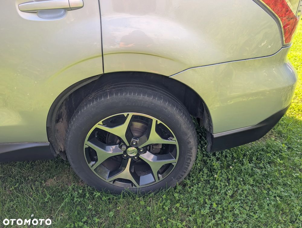 Subaru Forester 2.0XT Platinum Lineartronic - 10