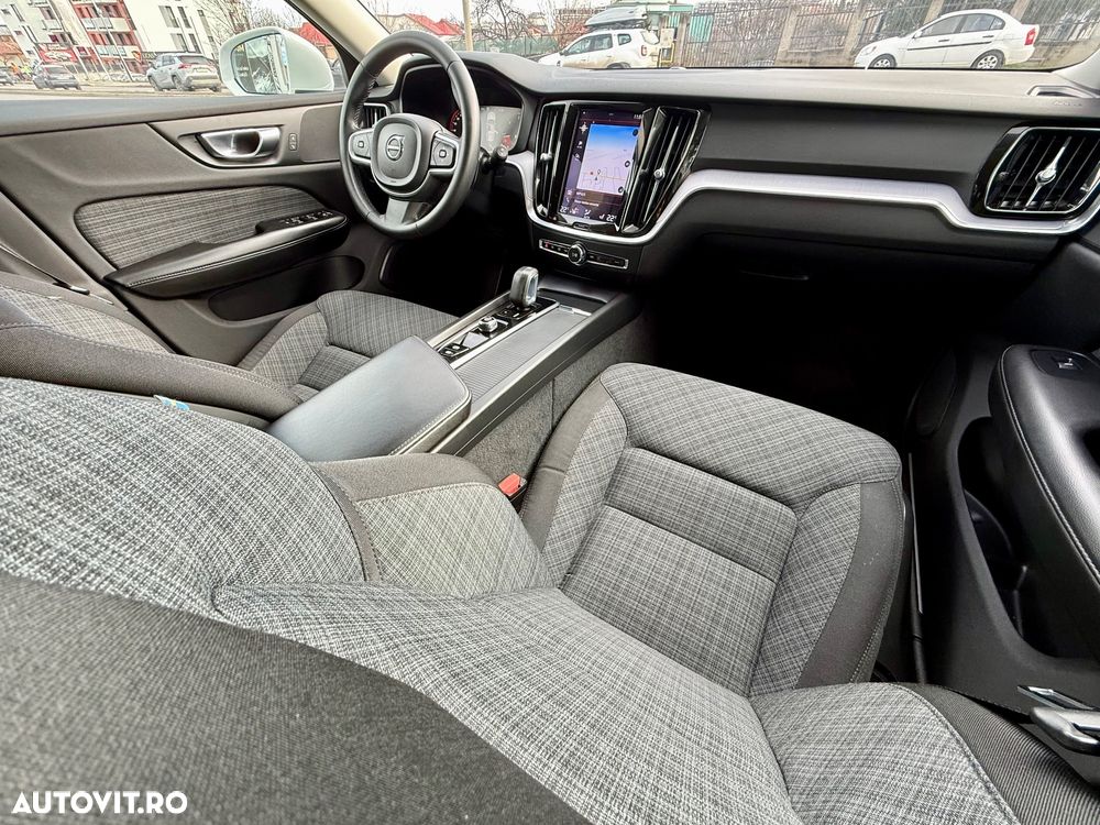 Volvo V60 B4 D Geartronic Momentum Pro - 14