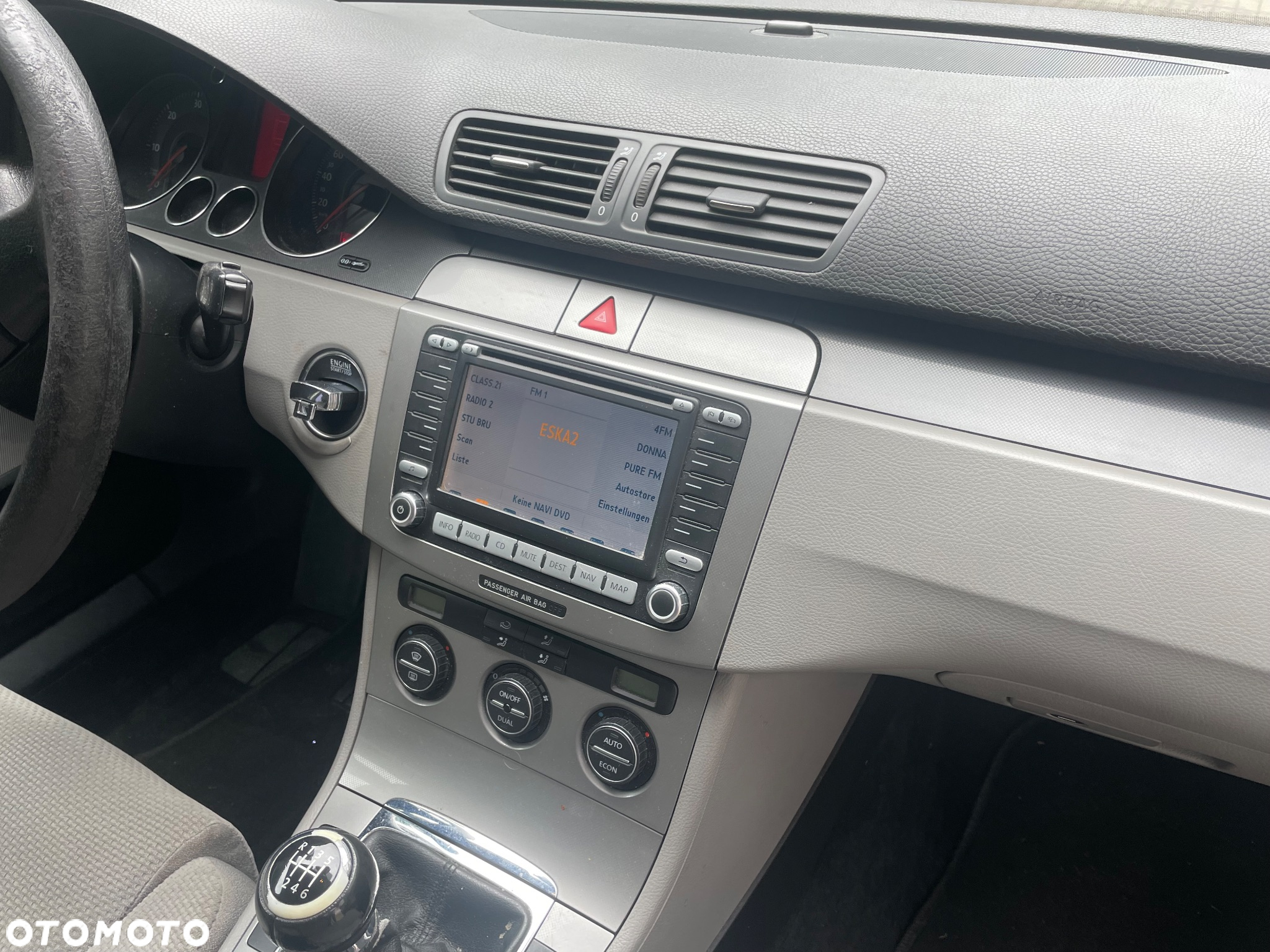 Volkswagen Passat - 10