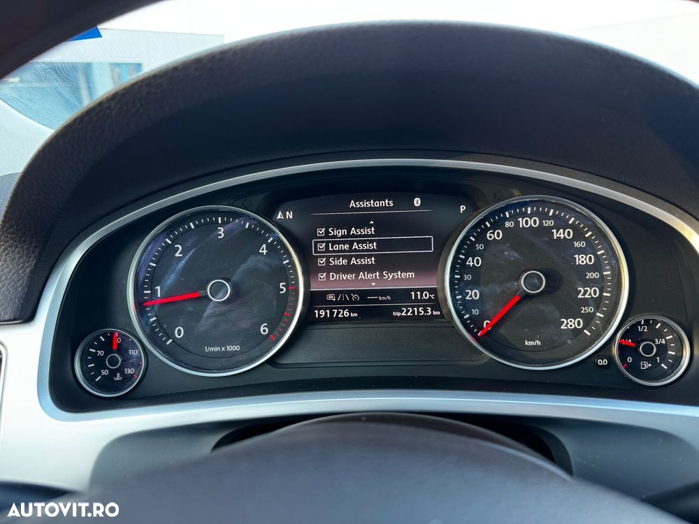 Volkswagen Touareg - 17