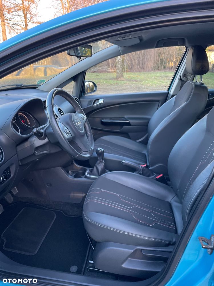 Opel Corsa 1.4 16V 150 Jahre - 9