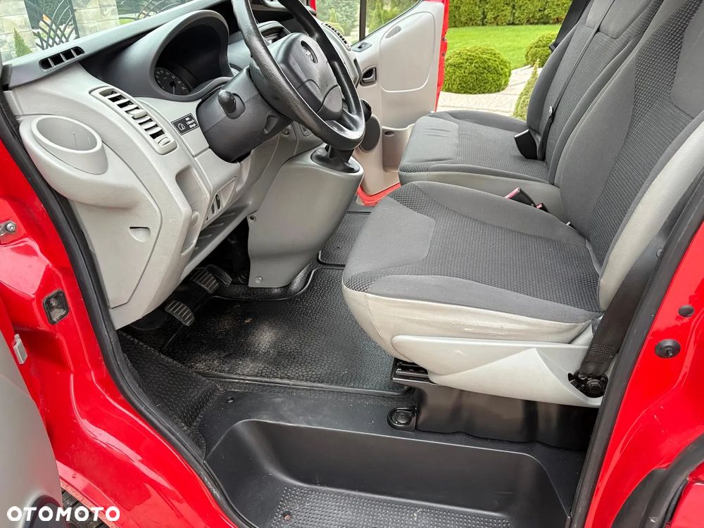Opel Vivaro - 6