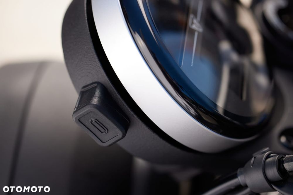 Triumph Speed Twin - 3