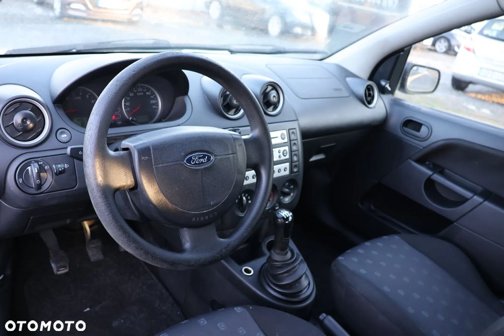 Ford Fiesta 1.3 Trend - 6